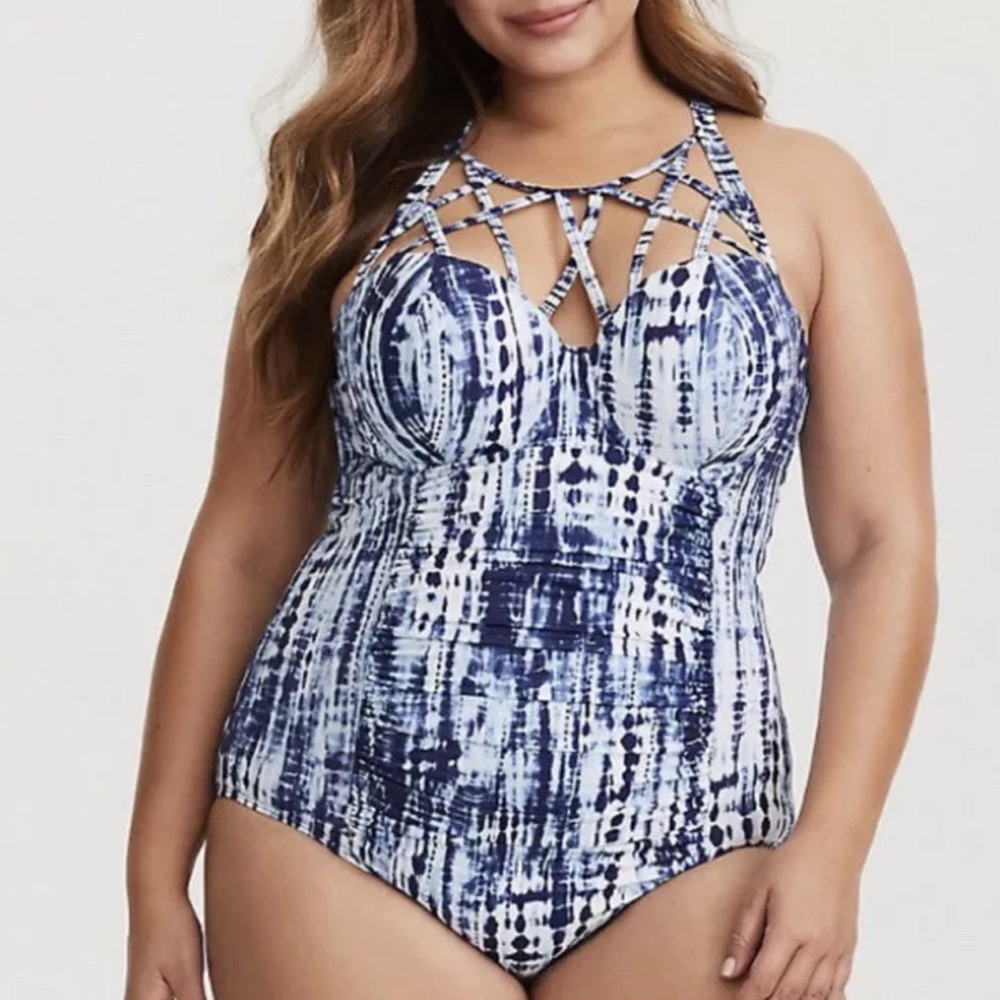 Torrid Navy and White Tie-Dye Swimsuit Size 6